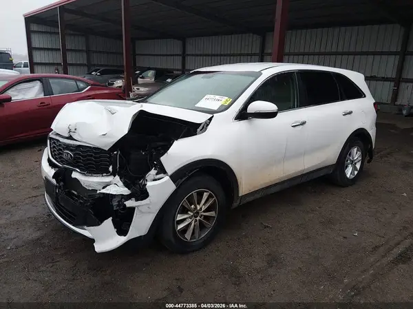 5XYPG4A32KG500913 2019 KIA SORENTO - Image 2