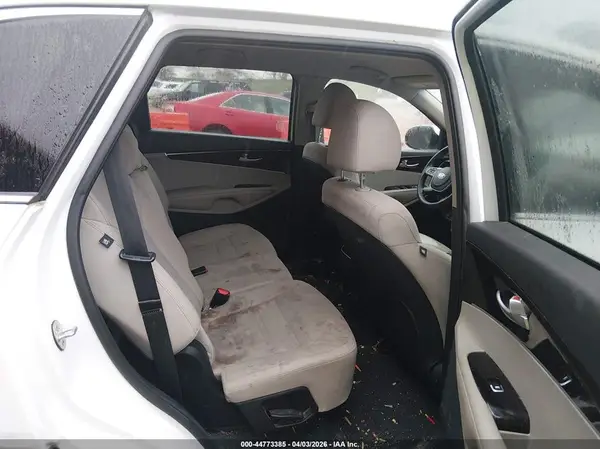 5XYPG4A32KG500913 2019 KIA SORENTO - Image 8