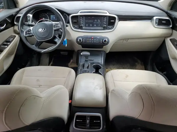 5XYPG4A32KG501592 2019 KIA SORENTO - Image 8