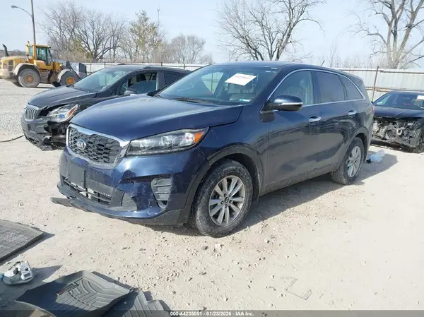 5XYPG4A32KG505321 2019 KIA SORENTO - Image 2