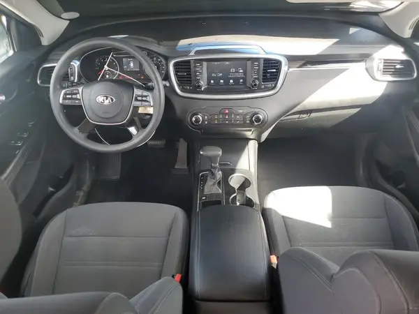5XYPG4A32KG510311 2019 KIA SORENTO - Image 8