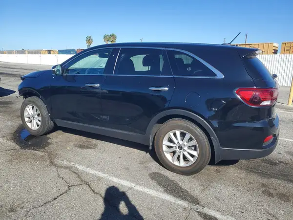 5XYPG4A32KG511653 2019 KIA SORENTO - Image 2