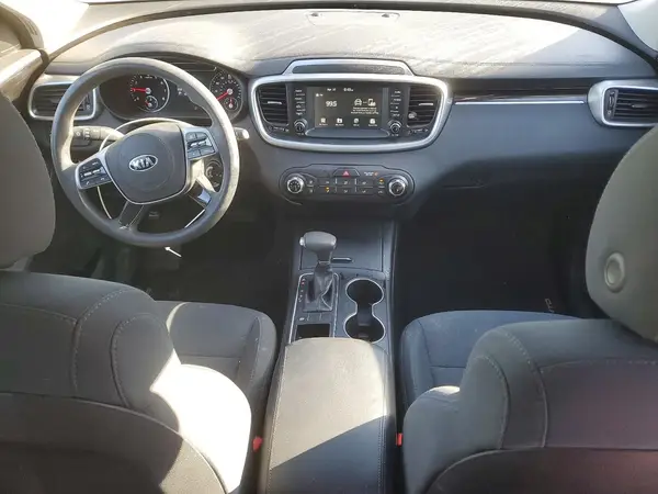 5XYPG4A32KG512673 2019 KIA SORENTO - Image 8