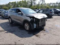 5XYPG4A32KG519770 2019 KIA SORENTO