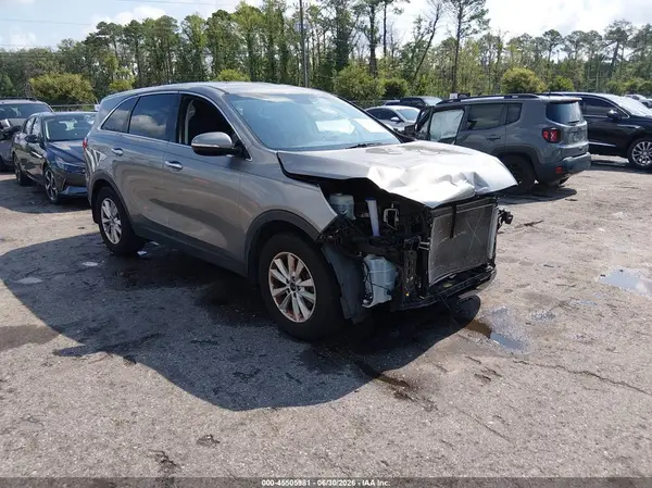 5XYPG4A32KG519770 2019 KIA SORENTO - Image 1