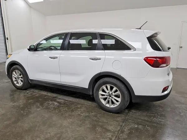 5XYPG4A32KG523043 2019 KIA SORENTO - Image 2