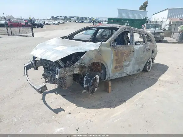 5XYPG4A32KG530624 2019 KIA SORENTO - Image 2