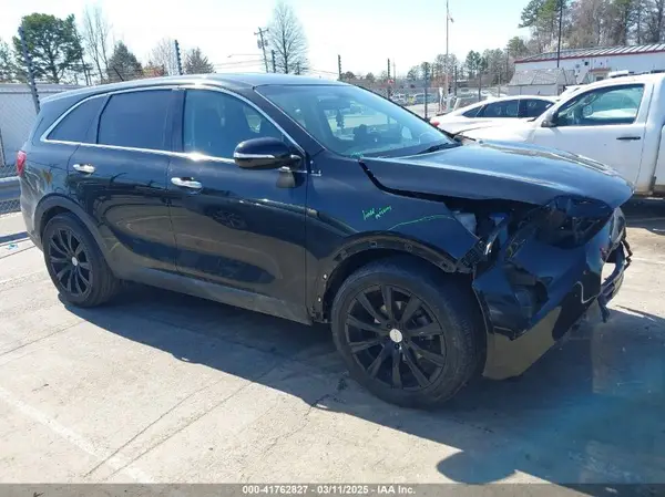 5XYPG4A32KG533121 2019 KIA SORENTO - Image 1