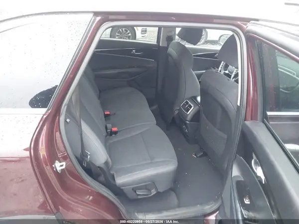 5XYPG4A32KG537895 2019 KIA SORENTO - Image 8