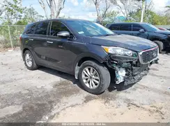 5XYPG4A32KG538030 2019 KIA SORENTO