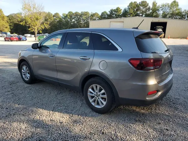 5XYPG4A32KG547875 2019 KIA SORENTO - Image 2