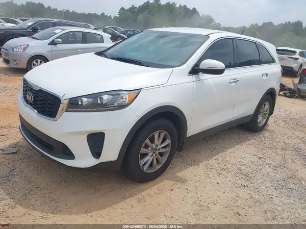 5XYPG4A32KG548220 2019 KIA SORENTO - Image 2
