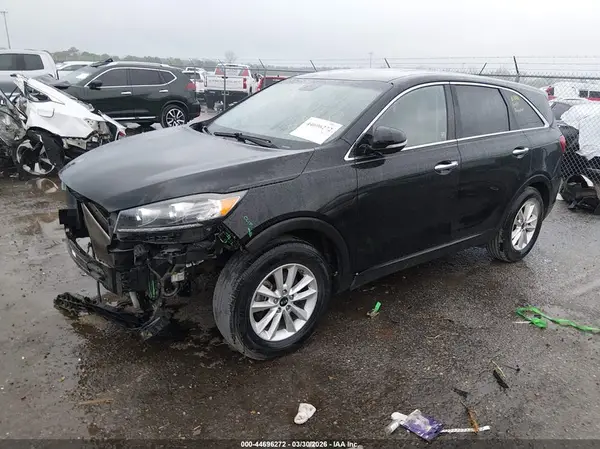 5XYPG4A32KG550050 2019 KIA SORENTO - Image 2