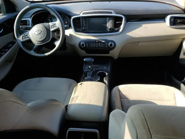 5XYPG4A32KG550310 2019 KIA SORENTO - Image 8