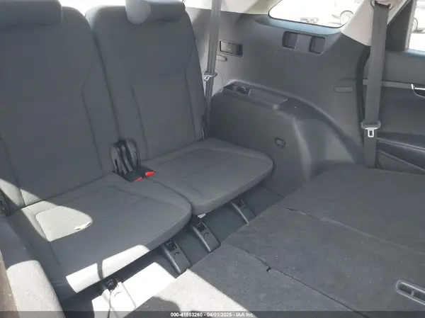 5XYPG4A32KG551151 2019 KIA SORENTO - Image 8