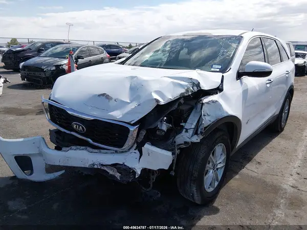 5XYPG4A32KG551196 2019 KIA SORENTO - Image 2