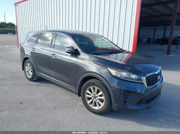 5XYPG4A32KG553238 2019 KIA SORENTO - Image 1