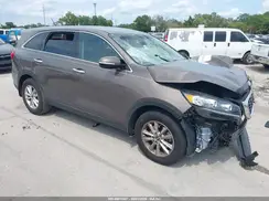 5XYPG4A32KG560125 2019 KIA SORENTO