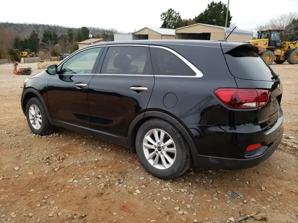 5XYPG4A32KG560271 2019 KIA SORENTO - Image 2