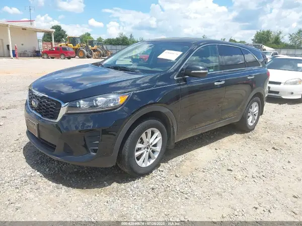 5XYPG4A32KG562991 2019 KIA SORENTO - Image 2