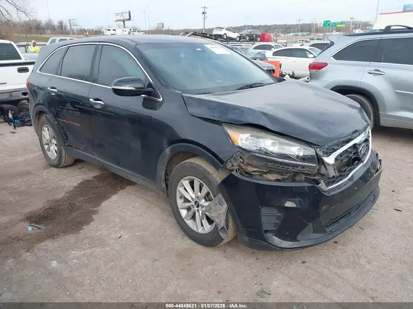 5XYPG4A32KG564062 2019 KIA SORENTO - Image 1