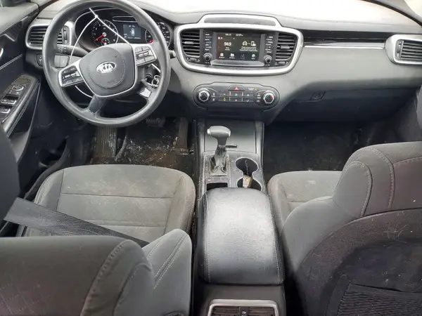 5XYPG4A32KG564580 2019 KIA SORENTO - Image 8
