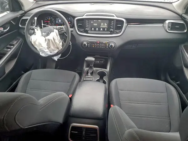 5XYPG4A32KG564773 2019 KIA SORENTO - Image 8