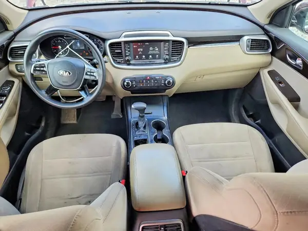 5XYPG4A32KG569293 2019 KIA SORENTO - Image 8