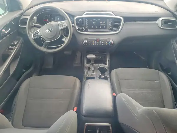 5XYPG4A32KG574526 2019 KIA SORENTO - Image 8