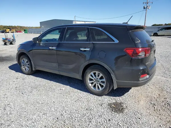 5XYPG4A32KG577376 2019 KIA SORENTO - Image 2