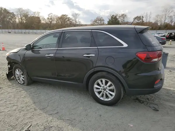 5XYPG4A32KG577670 2019 KIA SORENTO - Image 2