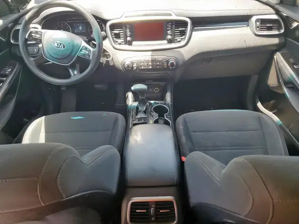 5XYPG4A32KG579919 2019 KIA SORENTO - Image 8