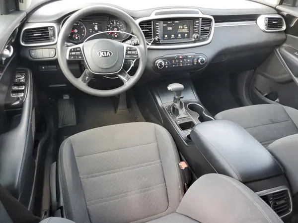 5XYPG4A32KG581170 2019 KIA SORENTO - Image 8