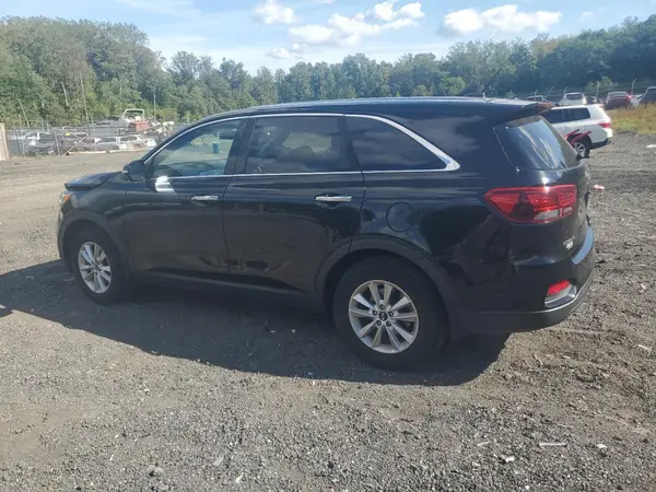 5XYPG4A32KG581234 2019 KIA SORENTO - Image 2