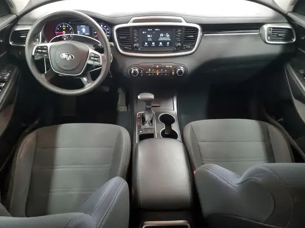 5XYPG4A32KG583114 2019 KIA SORENTO - Image 8