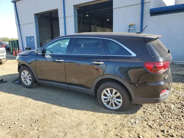 5XYPG4A32KG583498 2019 KIA SORENTO - Image 2