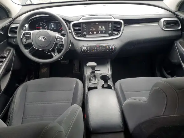 5XYPG4A32KG583856 2019 KIA SORENTO - Image 8