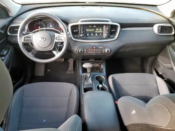 5XYPG4A32KG592413 2019 KIA SORENTO - Image 8