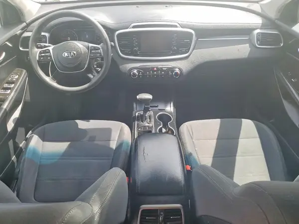 5XYPG4A32KG594890 2019 KIA SORENTO - Image 8