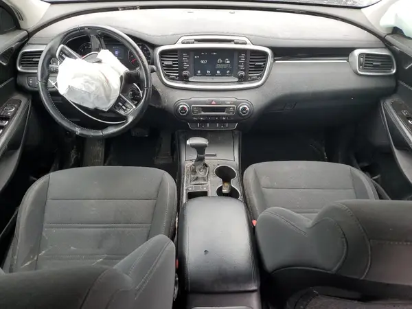 5XYPG4A32KG597417 2019 KIA SORENTO - Image 8