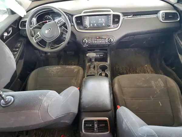 5XYPG4A32KG599331 2019 KIA SORENTO - Image 8