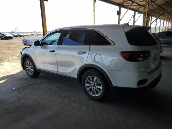 5XYPG4A32KG611297 2019 KIA SORENTO - Image 2