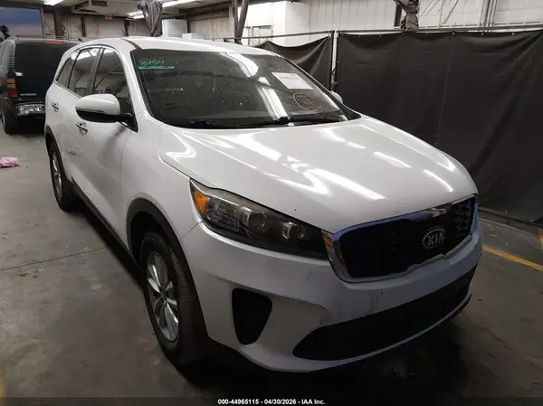 5XYPG4A32KG611767 2019 KIA SORENTO - Image 1