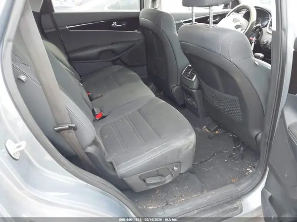 5XYPG4A32LG634323 2020 KIA SORENTO - Image 8