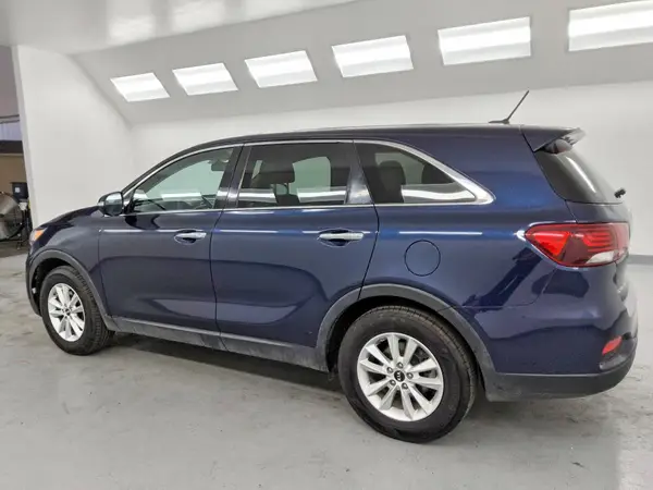 5XYPG4A32LG646844 2020 KIA SORENTO - Image 2