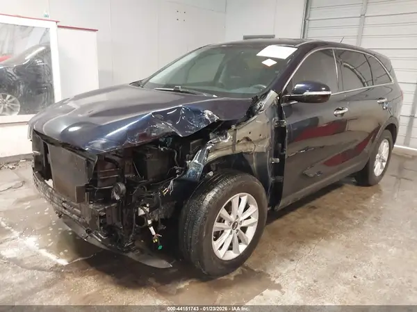 5XYPG4A32LG648786 2020 KIA SORENTO - Image 2