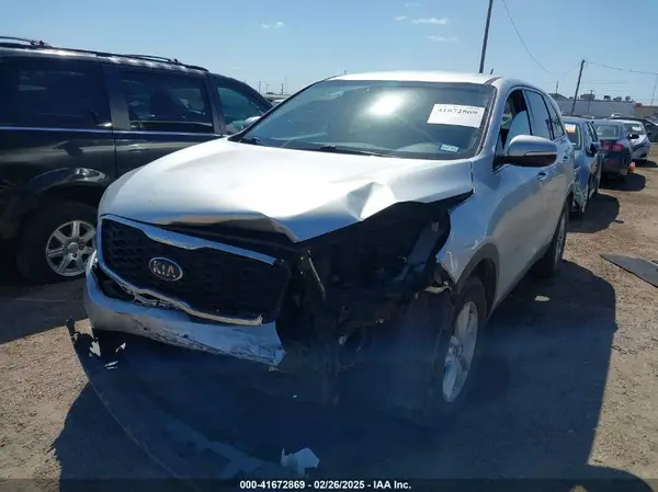 5XYPG4A32LG654314 2020 KIA SORENTO - Image 2