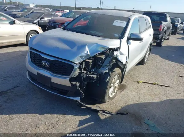 5XYPG4A32LG658606 2020 KIA SORENTO - Image 2