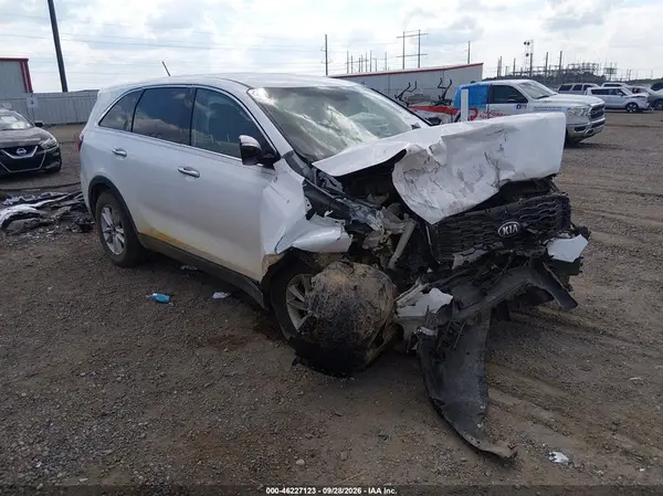 5XYPG4A32LG660775 2020 KIA SORENTO - Image 1