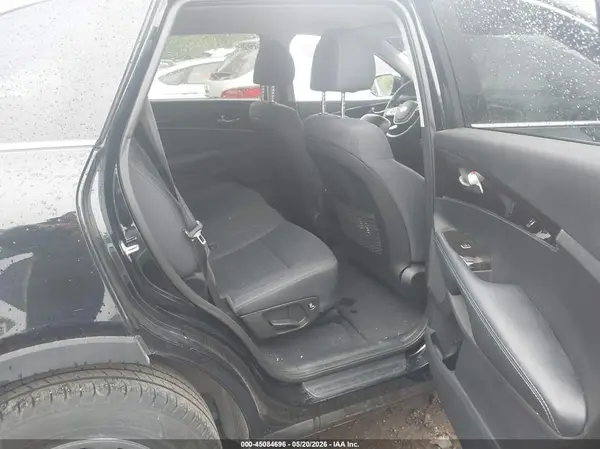 5XYPG4A32LG672599 2020 KIA SORENTO - Image 8